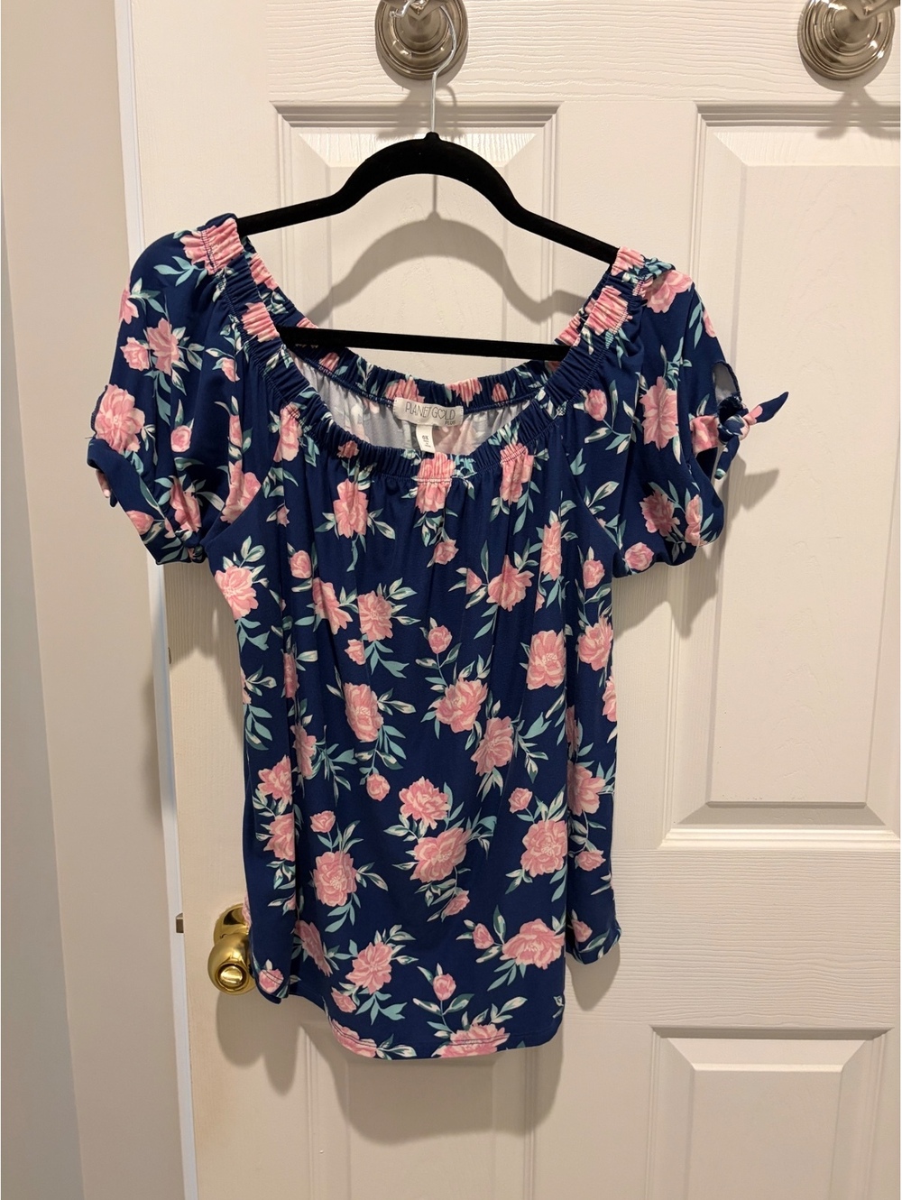 Planet Gold Navy pink floral off-shoulder top - 0X